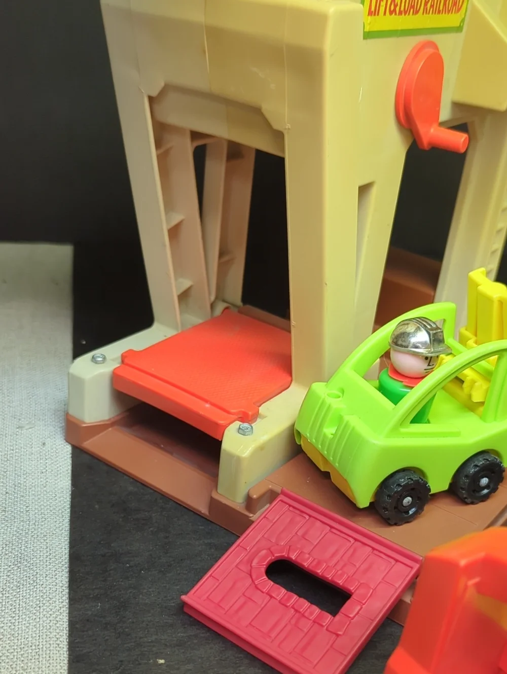 Fisher Price‎ Little People Lift & Load Railroad #943